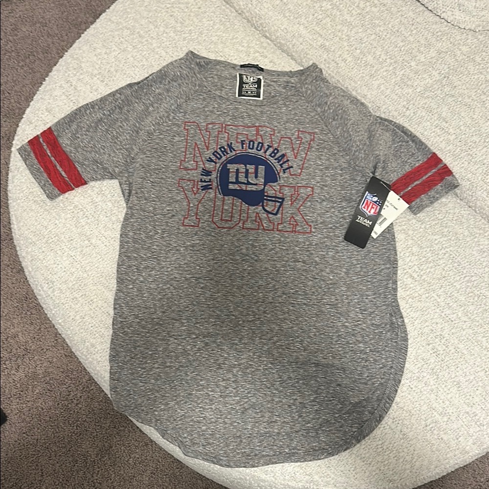 NFL New York Giants Football Gray and Red Shirt
